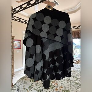 Acrylic Reversible Wrap from Paris